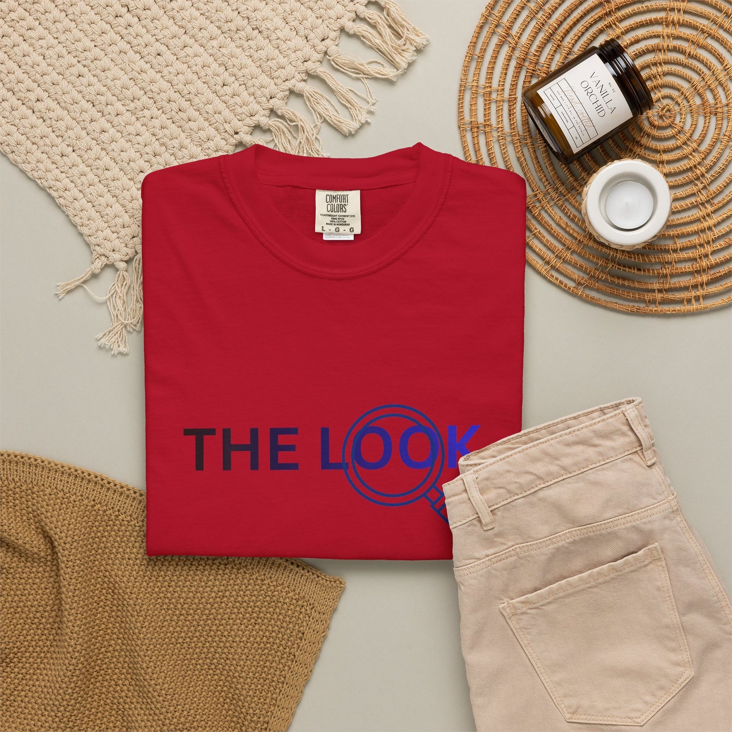 The Look Minimal Magnifying Glass Graphic Tee