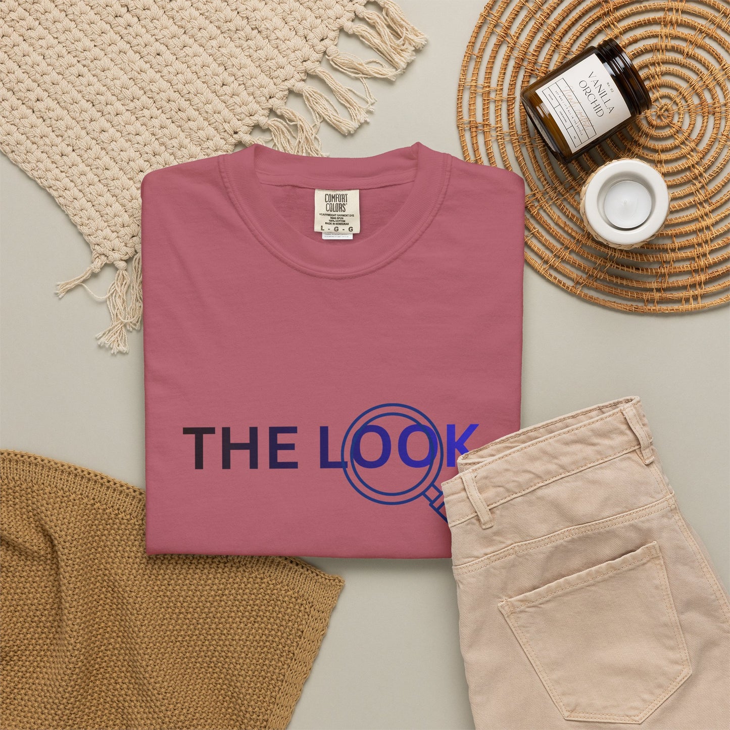 The Look Minimal Magnifying Glass Graphic Tee