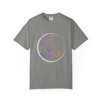 Eat & Shine T-Shirt — Minimal Gold Script Graphic Tee