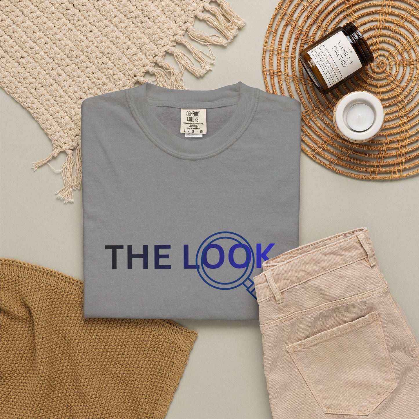 The Look Minimal Magnifying Glass Graphic Tee