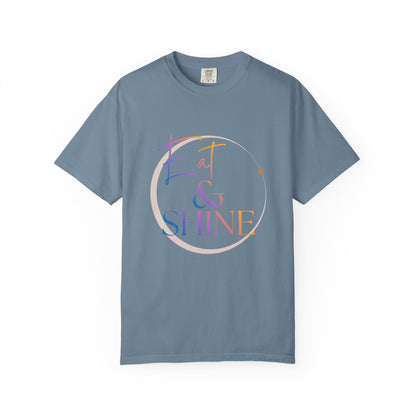 Eat & Shine T-Shirt — Minimal Gold Script Graphic Tee